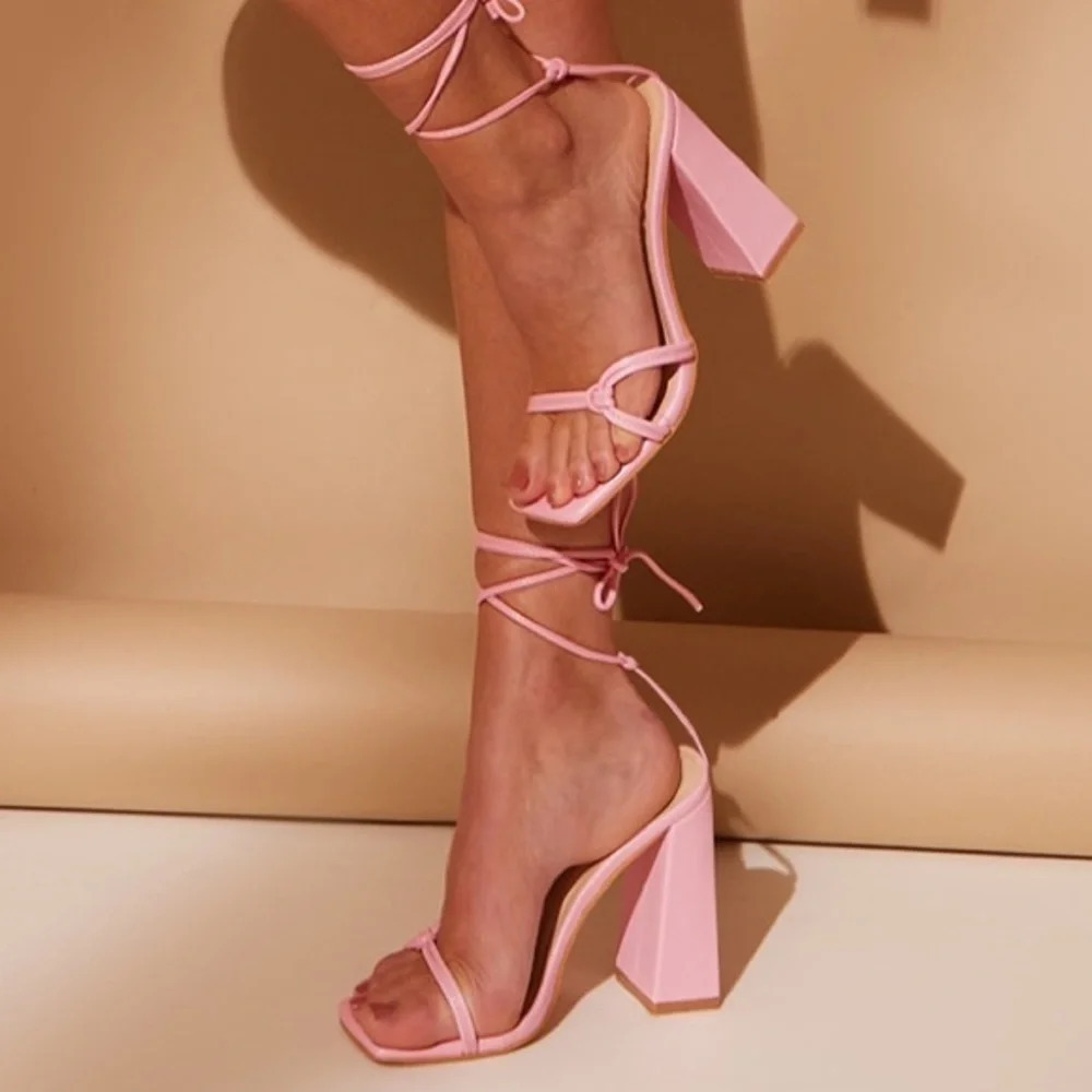 New PRETTYLITTLETHING Square Toe Barbie Pink Block Heel Sandals 5